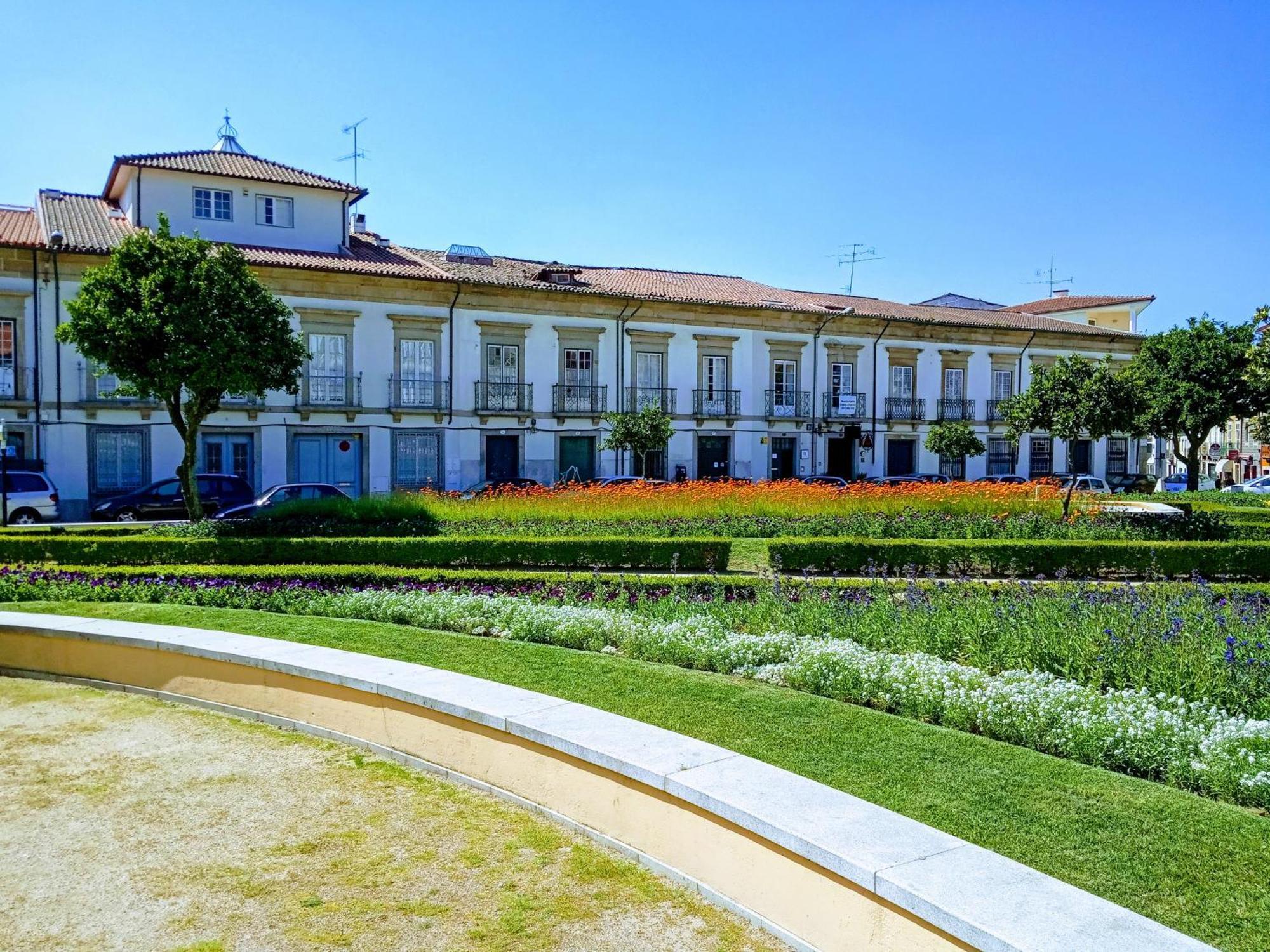 Family Adams House Hostel Braga Ngoại thất bức ảnh